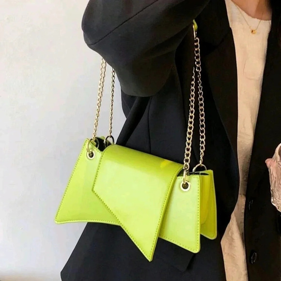 Fashionable Green Unique Shaped Chain Shoulder Bag - Picture 3 of 6